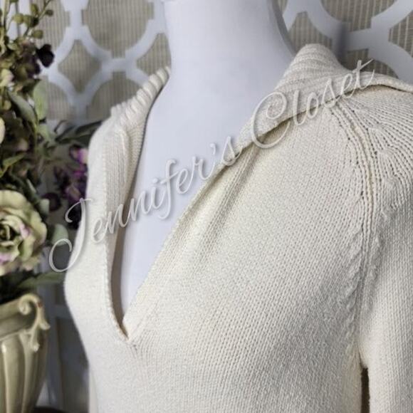 3/$30 Banana Republic Women's Vintage Cream V Neck Collared Sweater - Picture 3 of 11